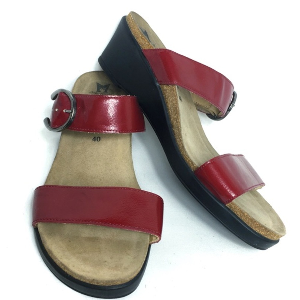Mephisto Women’s Cork Footbed Sandals
